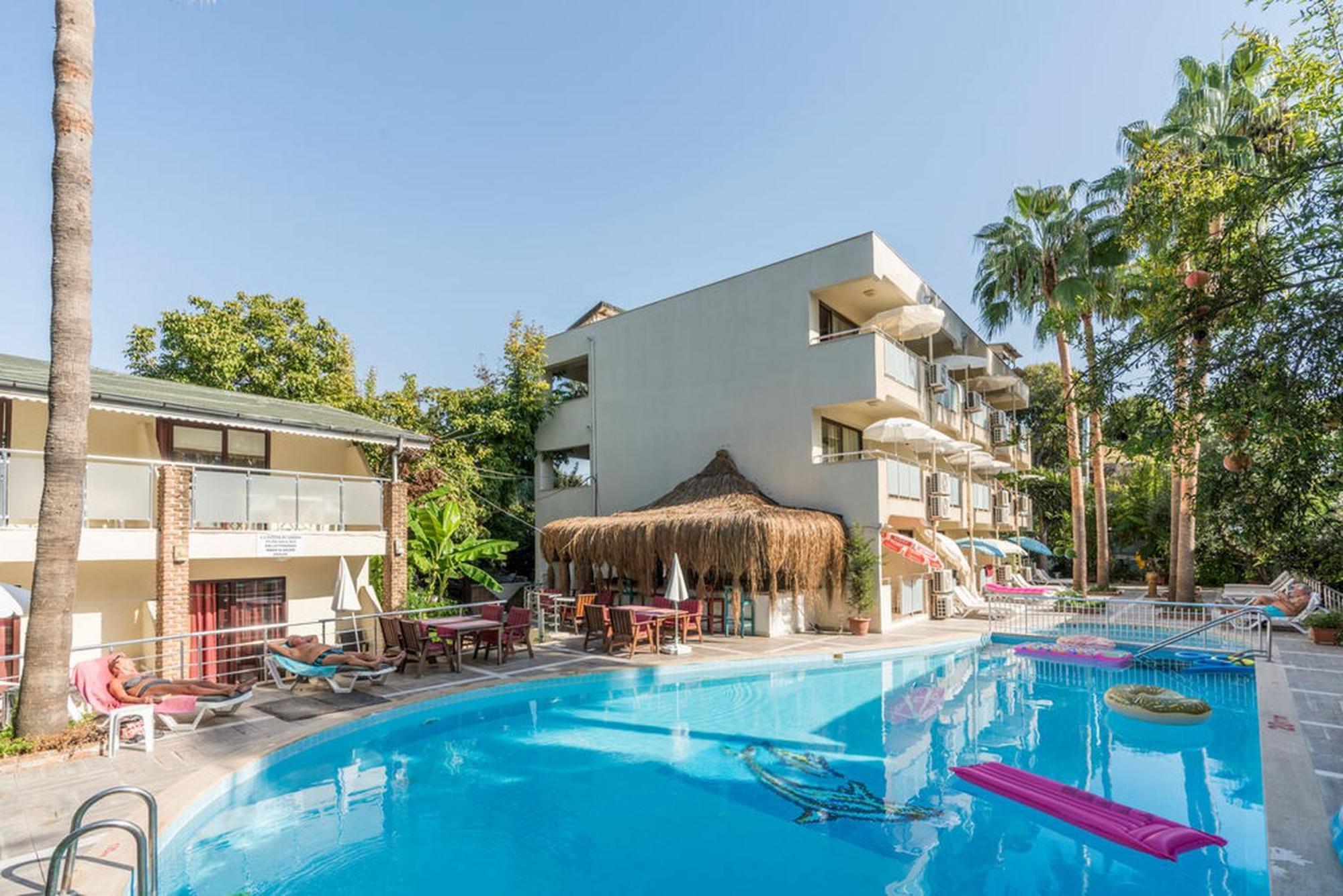 Tropic Beach Club Side Hotel Exterior foto